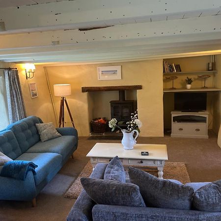 Meadowside Cottage, Characterful Grade 2 Listed Cottage Near To Wadebridge And Padstow 외부 사진