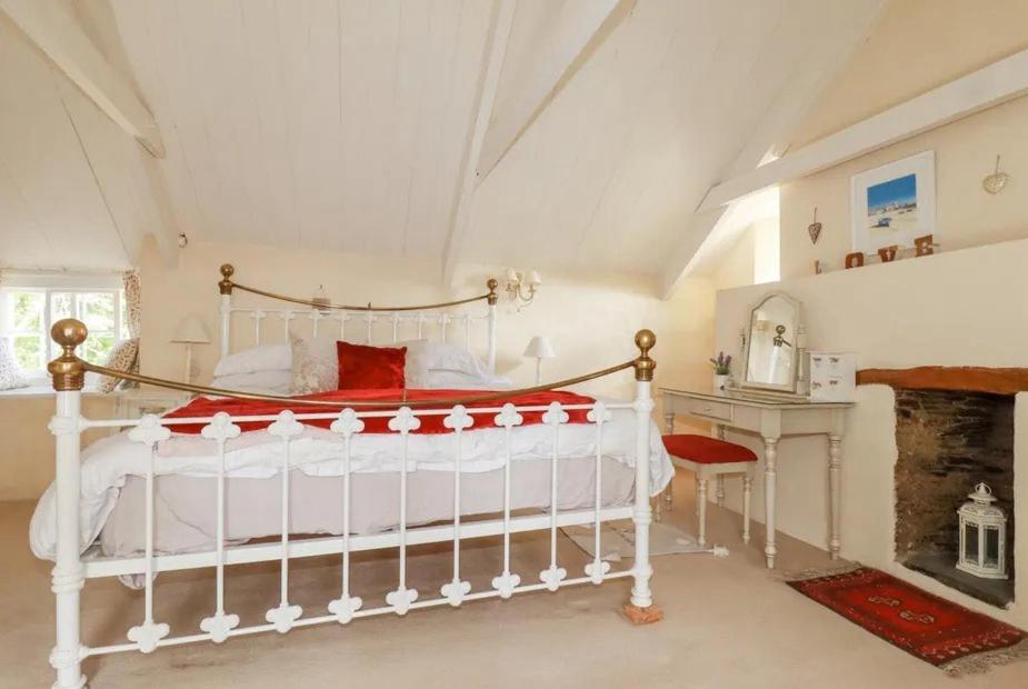 Meadowside Cottage, Characterful Grade 2 Listed Cottage Near To Wadebridge And Padstow 외부 사진